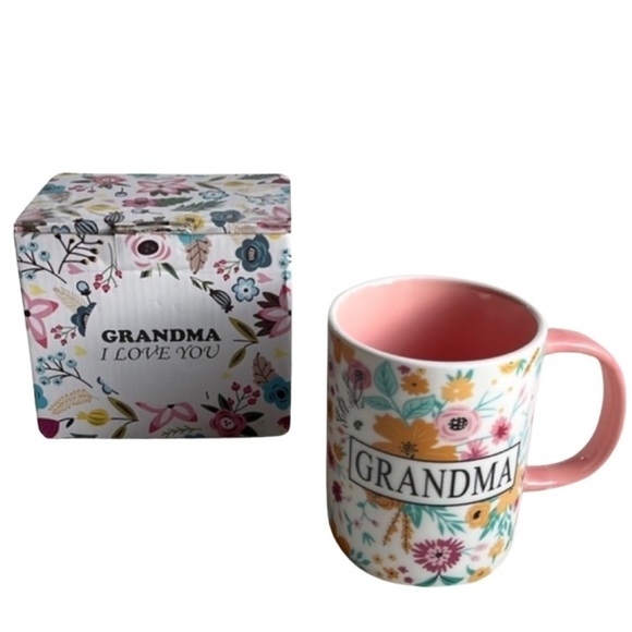 Express Your Love: Grandma Gift: I LOVE YOU GRANDMA Floral Ceramic Coffee Mug - Picture 2 of 7